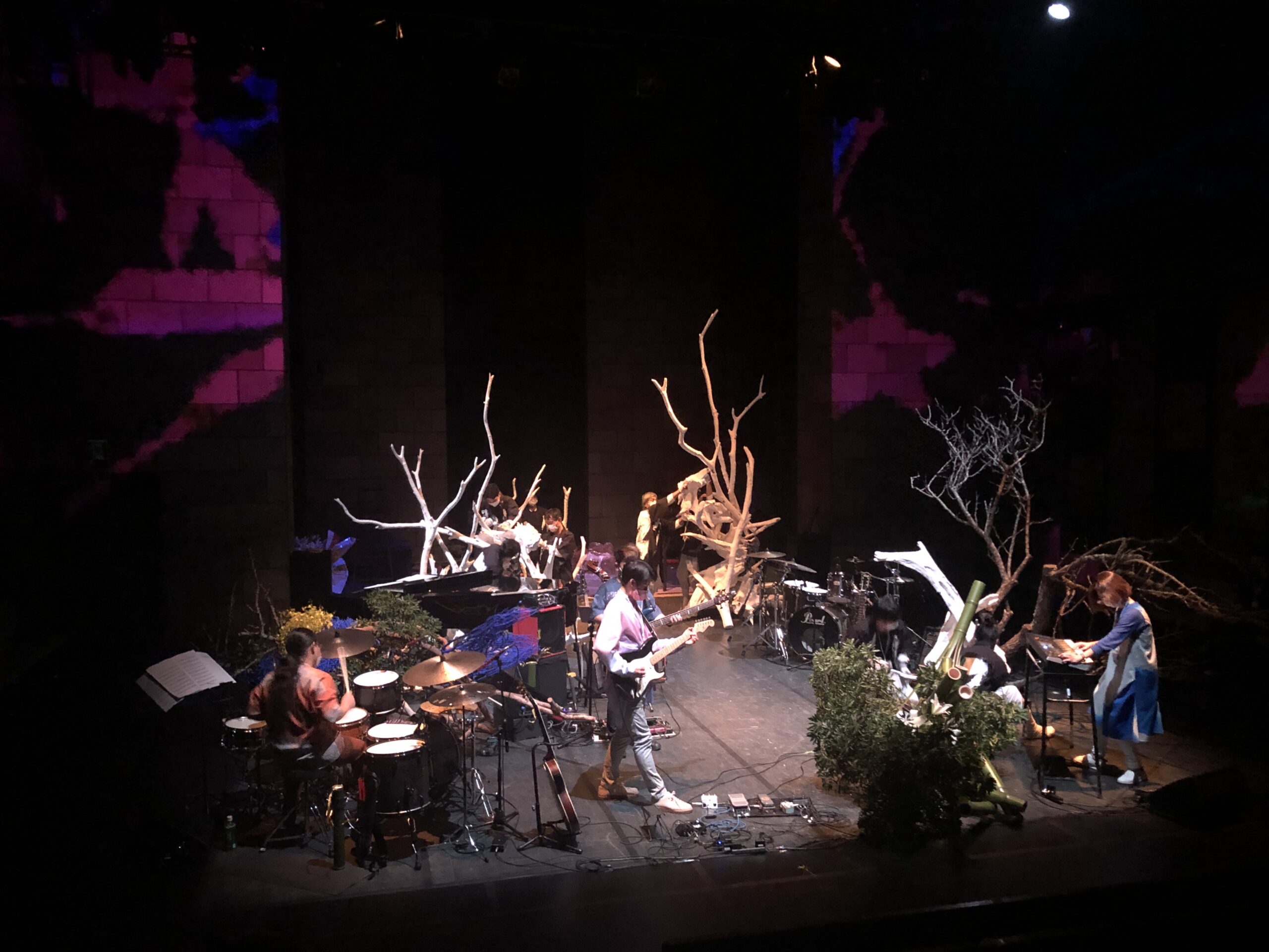 [2020年]
四時（しいじ）の歌　秋編
―ジャズ×いけばな×テクノロジー―