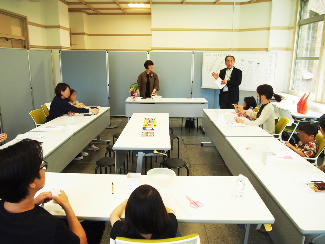 [2019年]
郷土歴史館　母の日ワークショップ