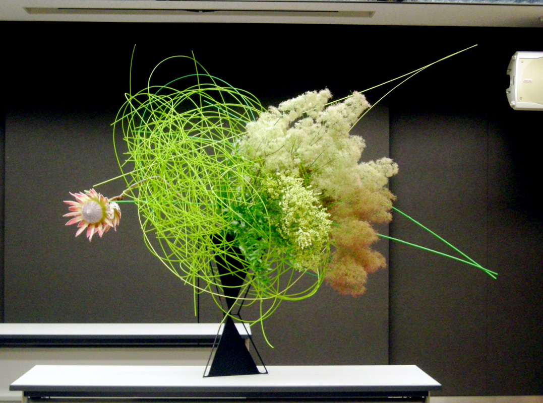 [2013年]
TCVBいけばな体験/国際フォーラム