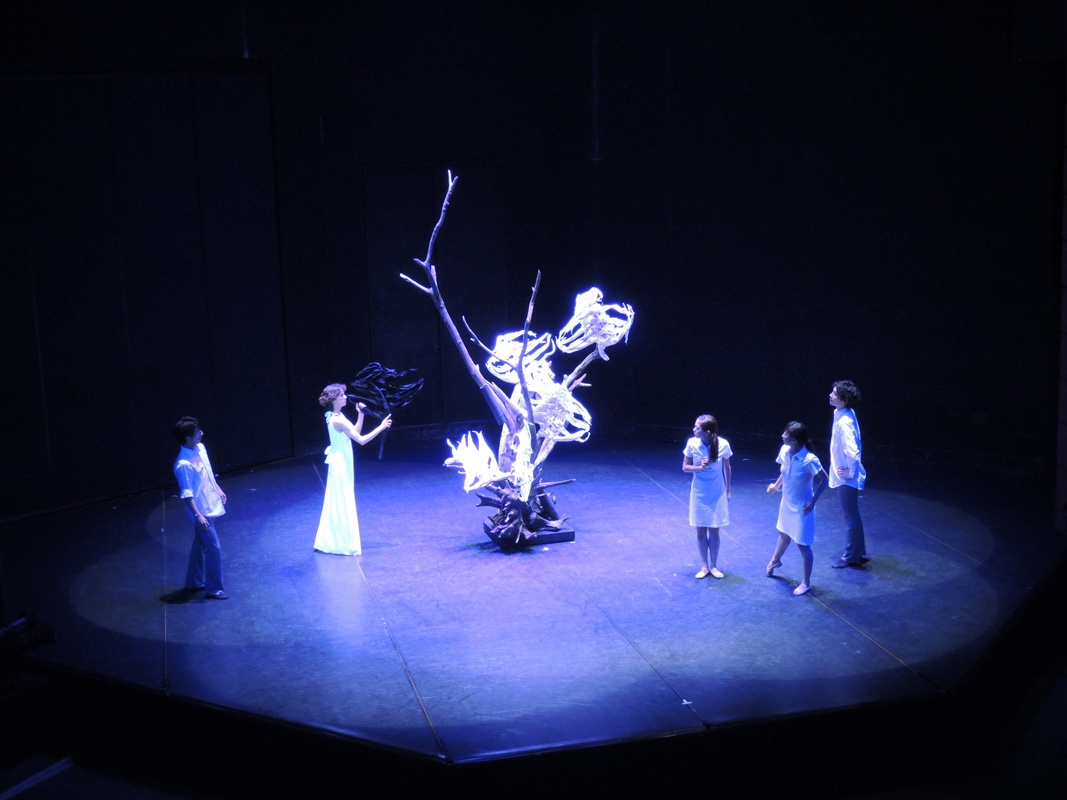 [2015年]
草月ホール　現代舞踊公演『モノクローム』