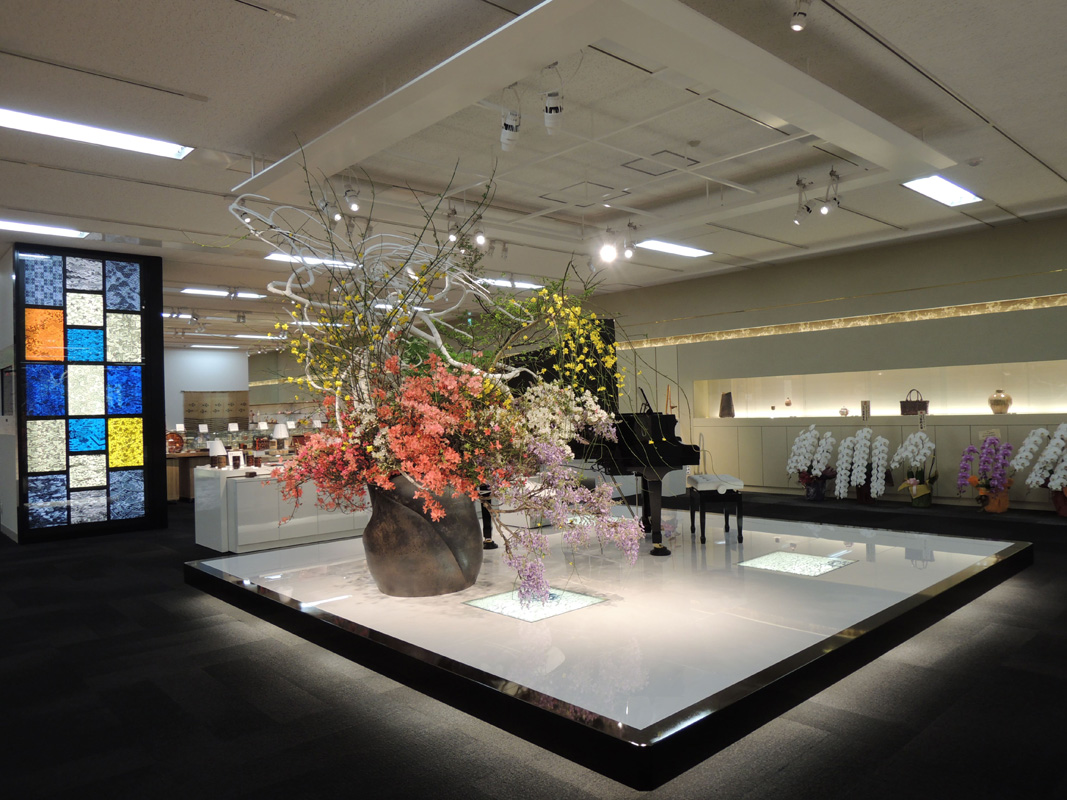 [2012年]
伝統工芸青山スクエア