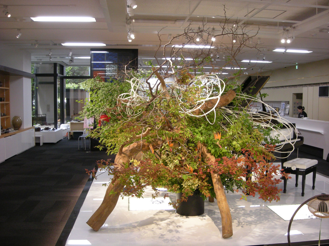 [2012年]
伝統工芸青山スクエア