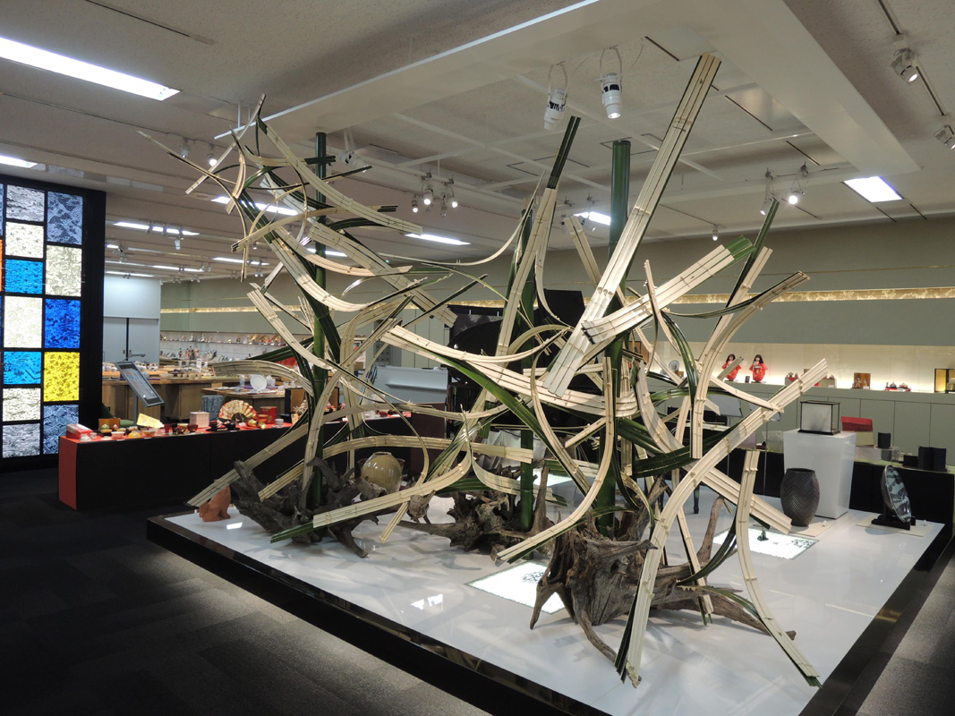 [2012年]
伝統工芸青山スクエア