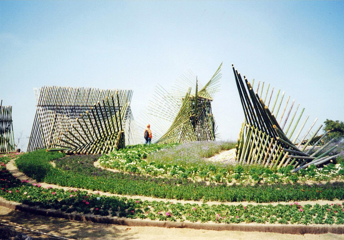 [2004年]
浜名湖ガーデンパーク
「しずおか国際園芸博覧会　浜名湖花博『花の丘』」